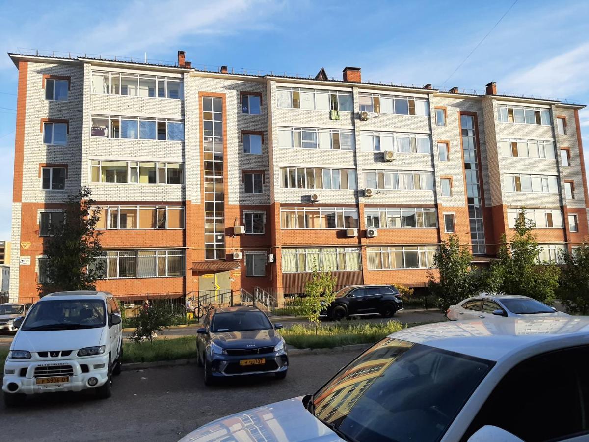 Отличная Двухкомнатная Квартира-Студия 70Кв Uralsk Eksteriør bilde